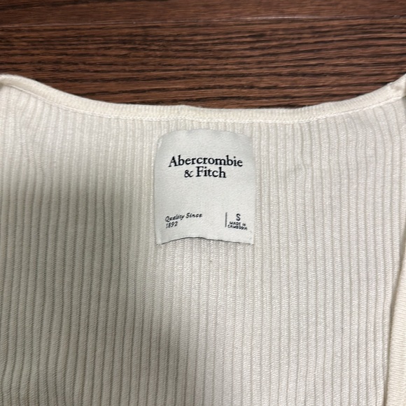 Brand New Abercombie & Fitch Square Neck Top - Picture 2 of 3